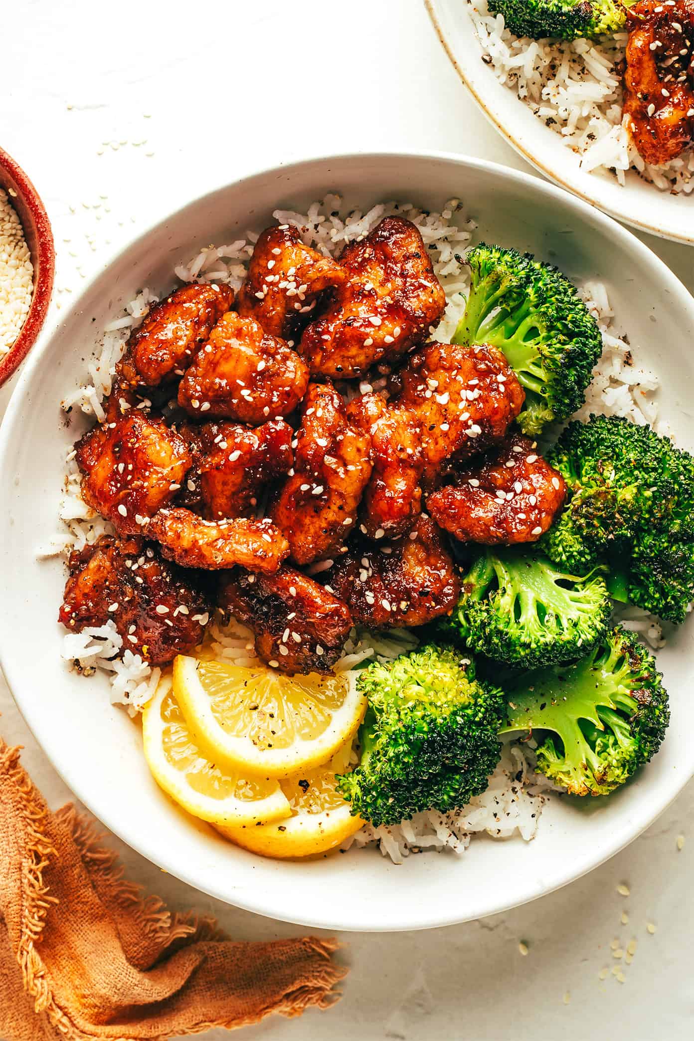 Sticky Honey Lemon Chicken (Frango pegajoso com mel e limão)