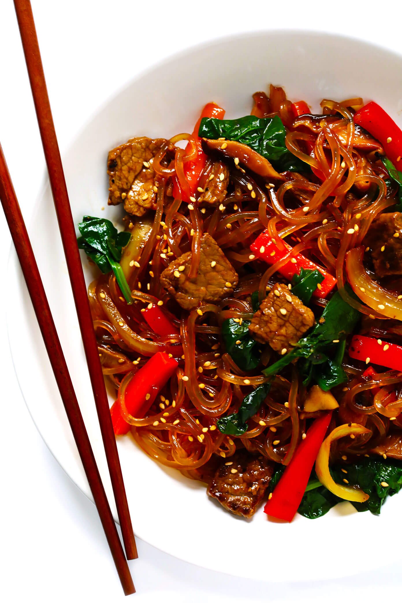 Japchae (macarrão coreano frito)